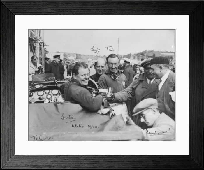 Framed Print : (insert description) Framed Print : (insert description)