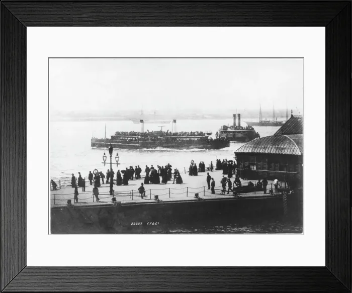 Framed Print : Paddle Steamer Liverpool