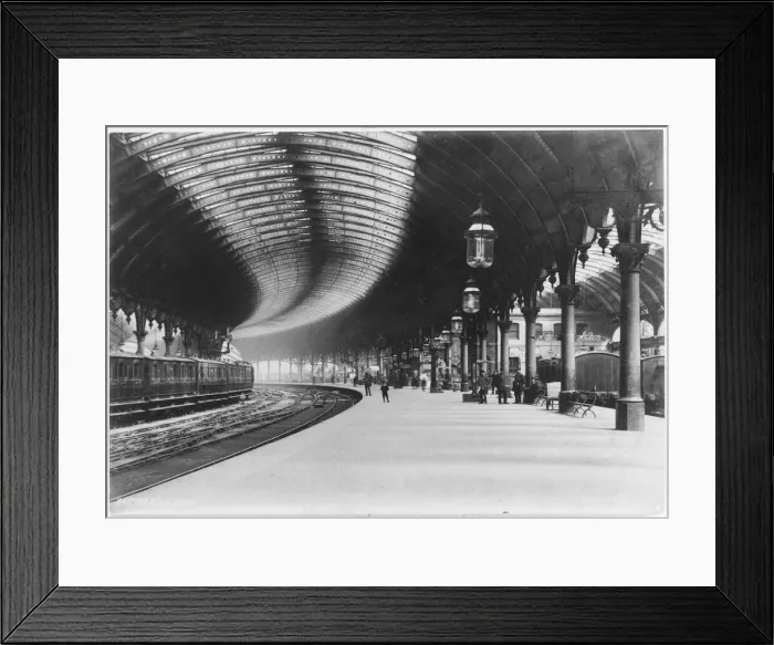 Framed Print : York Station / Frith 1 Framed Print : York Station / Frith 1