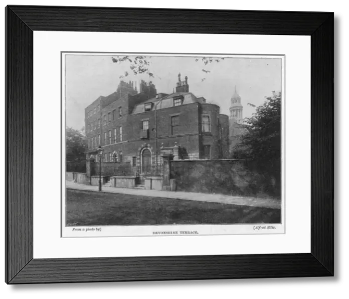 Framed Print : Home of Charles Dickens in Devonshire Terrace, London Framed Print : Home of Charles Dickens in Devonshire Terrace, London