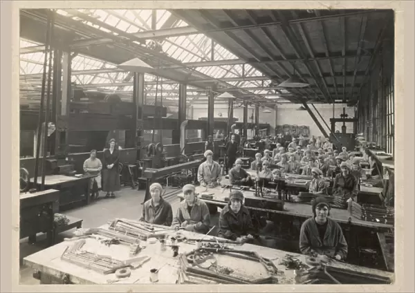 Women in Ww1 Factory
