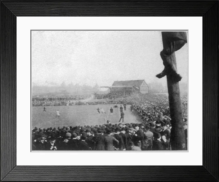 Framed Print : Sport / Football / Specific Framed Print : Sport / Football / Specific