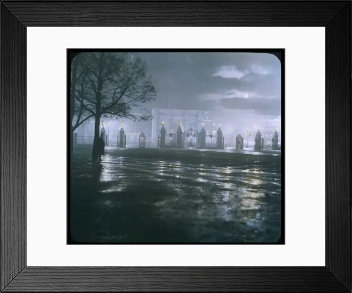 Framed Print : Marble Arch / Lantern Slid Framed Print : Marble Arch / Lantern Slid