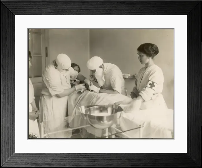 Framed Print : Operation / Photo Framed Print : Operation / Photo