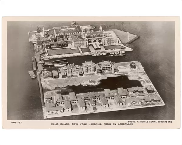 New York  /  Ellis Island