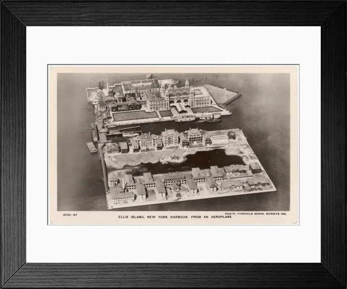 Framed Print : New York / Ellis Island Framed Print : New York / Ellis Island