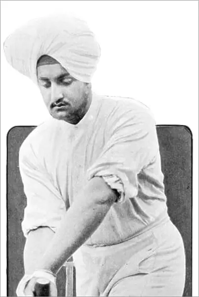Bhupinder Singh, Maharajah of Patiala playing cricket