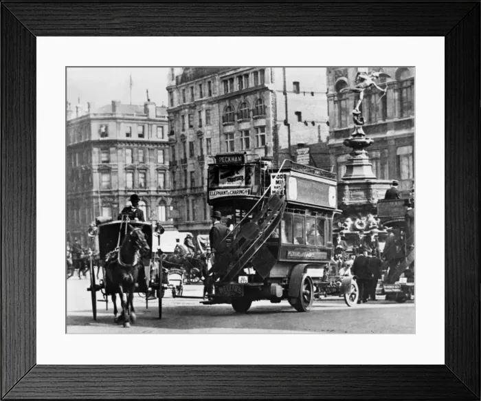 Framed Print : Piccadilly Circus 1907 Framed Print : Piccadilly Circus 1907