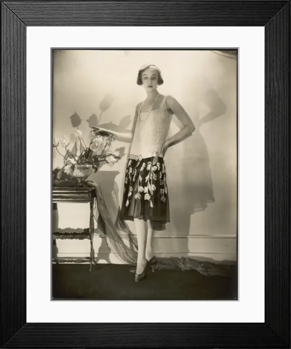 Framed Print : Female Type / Maroussile Framed Print : Female Type / Maroussile