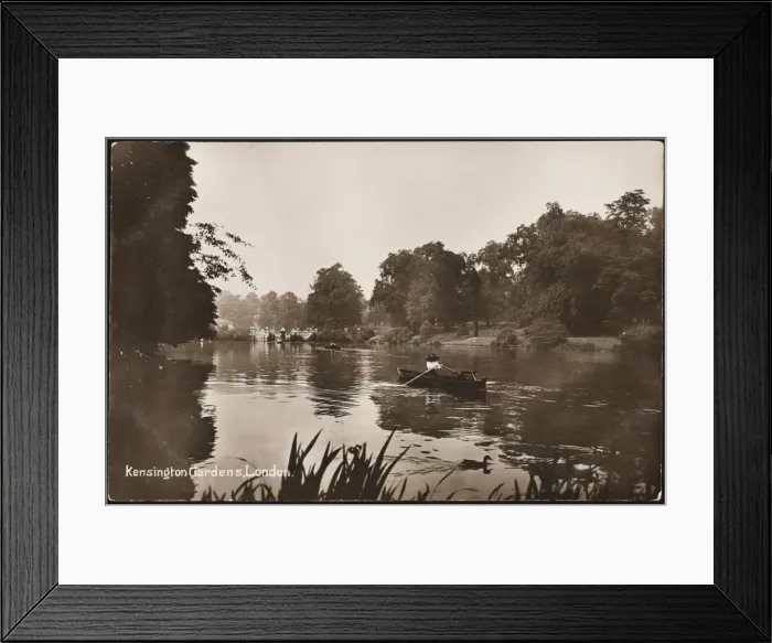 Framed Print : London / Hyde Park Framed Print : London / Hyde Park