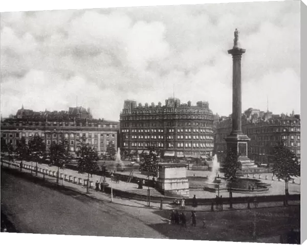 Trafalgar Sq  /  Photo  /  1890