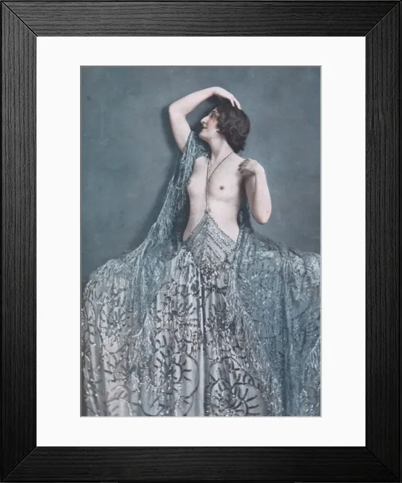 Framed Print : Showgirl from New York - Paris at the Casino de Paris, Paris Framed Print : Showgirl from New York - Paris at the Casino de Paris, Paris