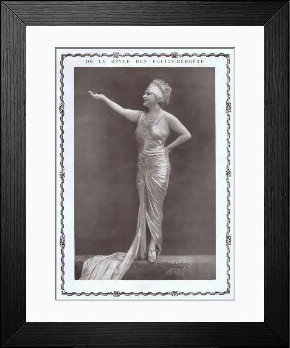 Framed Print : En Pleine Folie at the Folies Bergere Framed Print : En Pleine Folie at the Folies Bergere