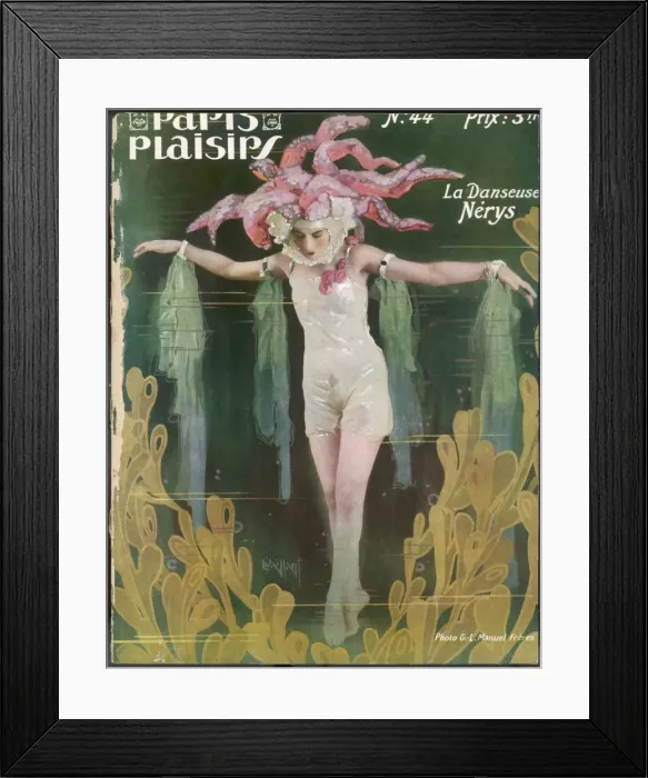 Framed Print : Showgirl / Underwater Framed Print : Showgirl / Underwater