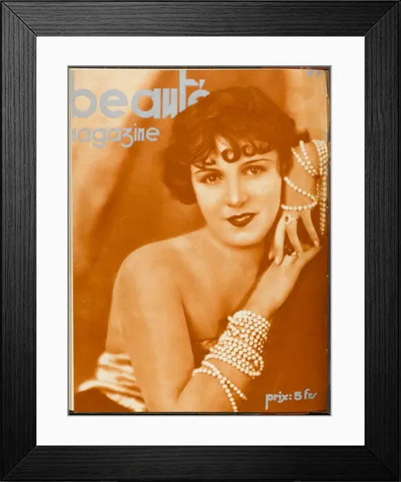 Framed Print : Female Type / Beaute Framed Print : Female Type / Beaute
