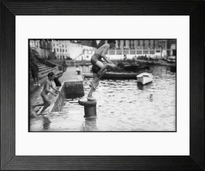 Framed Print : Dive Bombing in Biarritz Framed Print : Dive Bombing in Biarritz