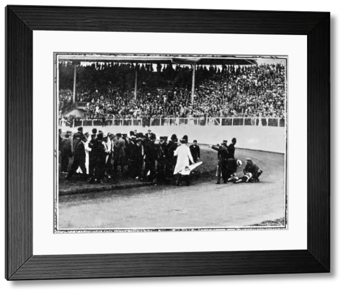 Framed Print : Olympics / 1908 / Marathon Framed Print : Olympics / 1908 / Marathon