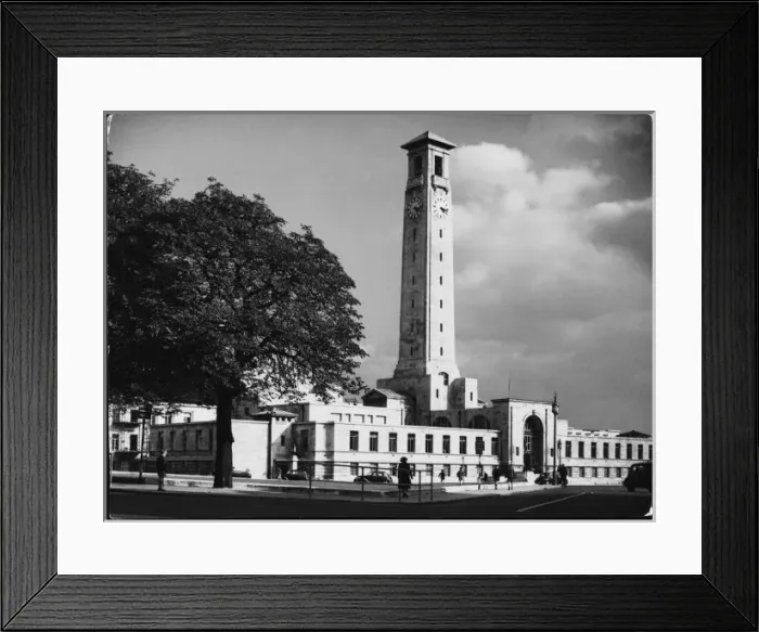 Framed Print : Southampton Civic Centre Framed Print : Southampton Civic Centre