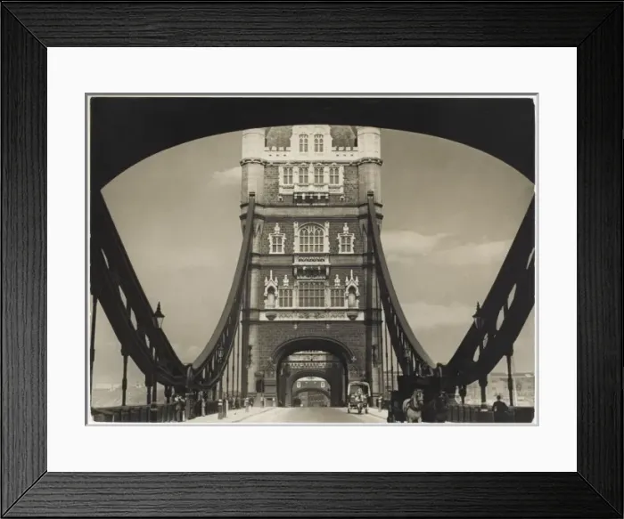 Framed Print : Tower Bridge / Carts 1930S Framed Print : Tower Bridge / Carts 1930S