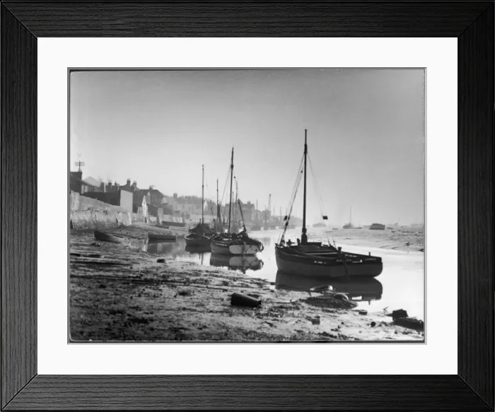 Framed Print : Thames Estuary, Essex Framed Print : Thames Estuary, Essex