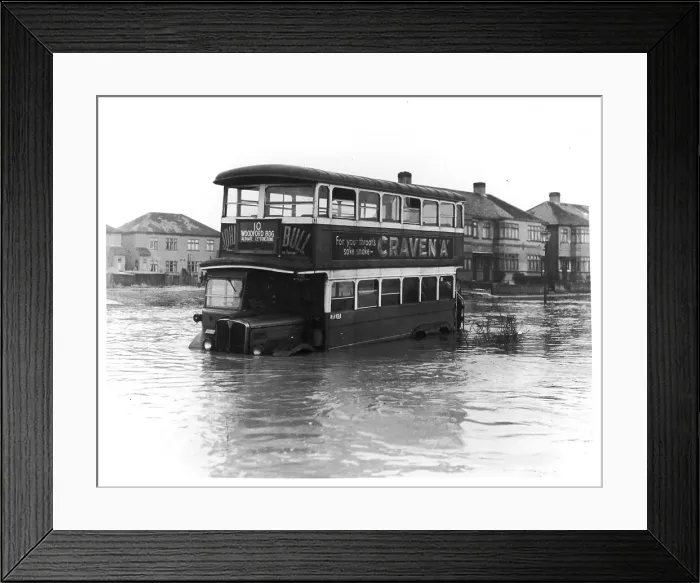 Framed Print : London Floods 1947 Framed Print : London Floods 1947