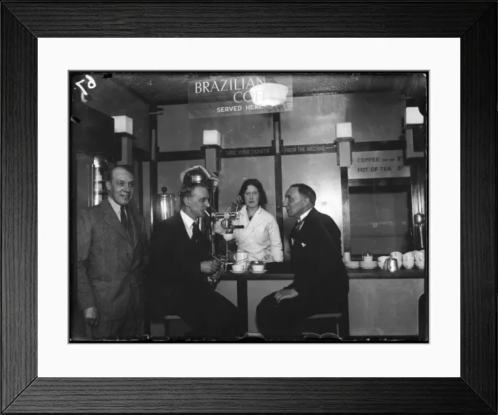 Framed Print : Automatic Restaurant Framed Print : Automatic Restaurant