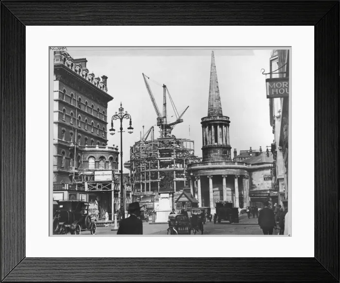 Framed Print : London / Langham Place Framed Print : London / Langham Place
