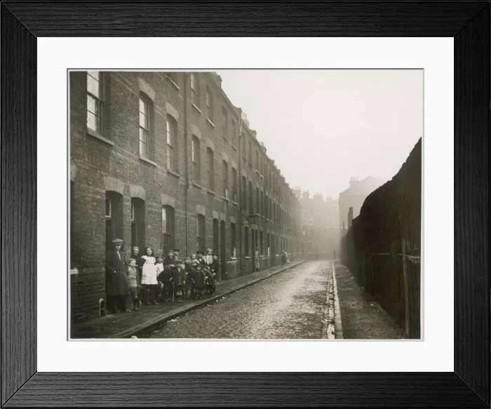 Framed Print : Wkng Class St / Photo Framed Print : Wkng Class St / Photo