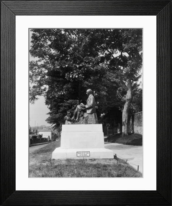 Framed Print : Thomas Hardy / Memorial Framed Print : Thomas Hardy / Memorial