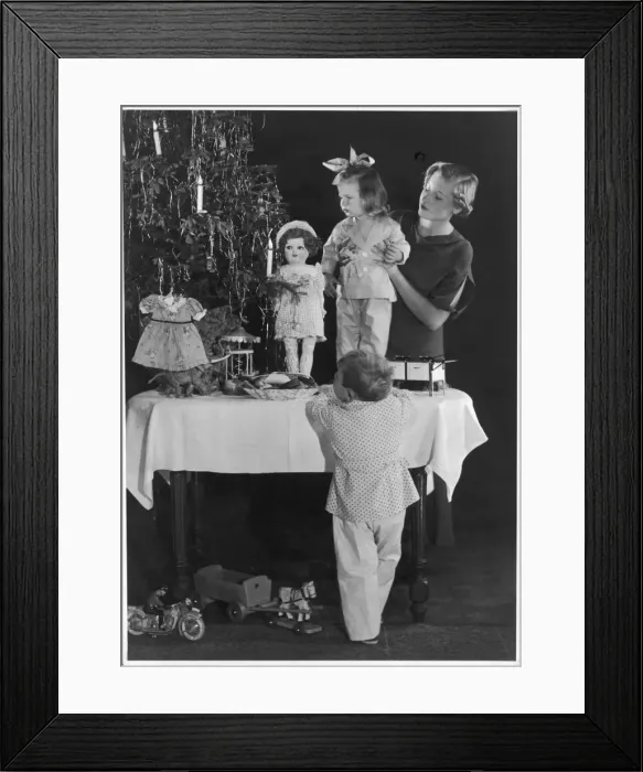 Framed Print : Xmas Tree & Children Framed Print : Xmas Tree & Children