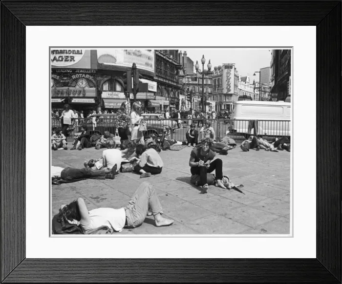 Framed Print : Hippies at Piccadilly Framed Print : Hippies at Piccadilly