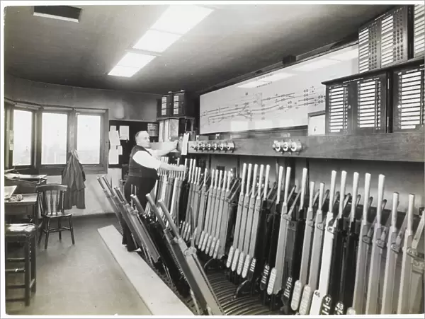 Signal Room 1940S