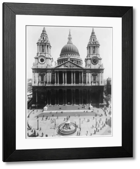 Framed Print : ST PAULs CATHEDRAL 1930 Framed Print : ST PAULs CATHEDRAL 1930