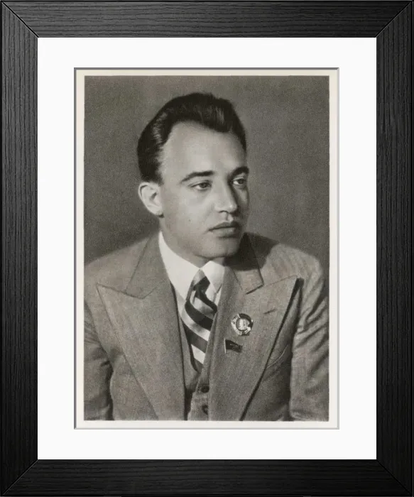 Framed Print : Alexander Korneichuk Framed Print : Alexander Korneichuk