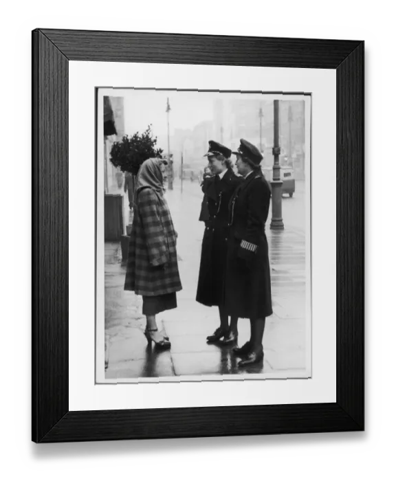 Framed Print : Policewomen 1940S Framed Print : Policewomen 1940S