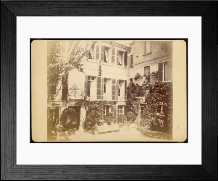 Framed Print : Hotel Courtyard Framed Print : Hotel Courtyard
