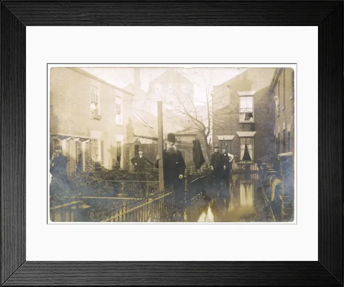 Framed Print : Floods in Essex, England