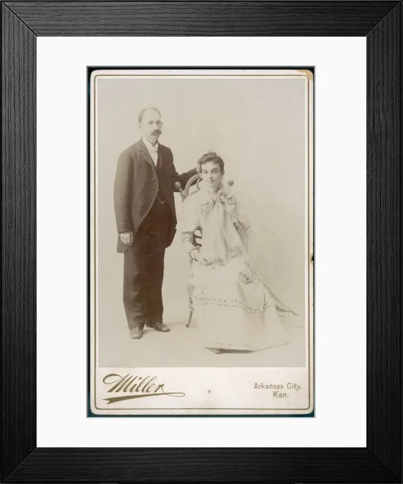 Framed Print : Husband / Wife / Arkansas Framed Print : Husband / Wife / Arkansas