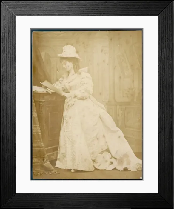 Framed Print : Female Type / Sassoon 19C Framed Print : Female Type / Sassoon 19C