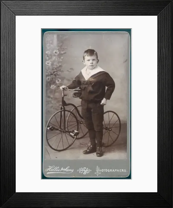 Framed Print : Photo / Sailor Suit Framed Print : Photo / Sailor Suit