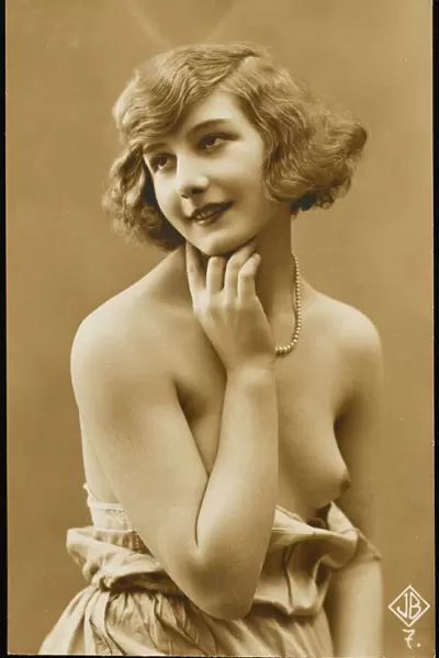 Female Type  /  Topless 1920