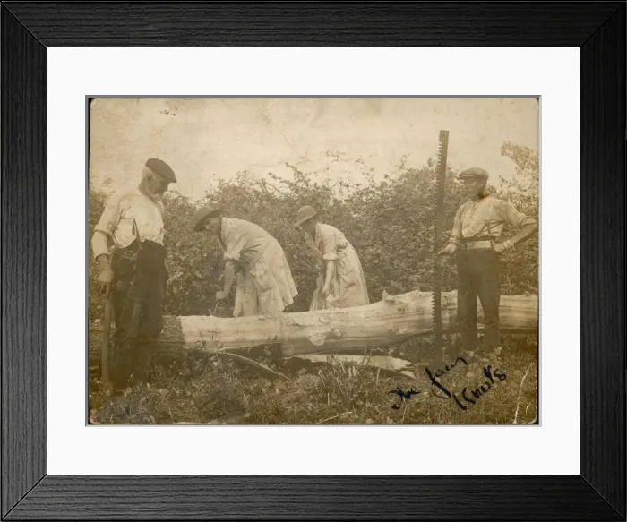Framed Print : Wwi Land Girls / Photo Framed Print : Wwi Land Girls / Photo