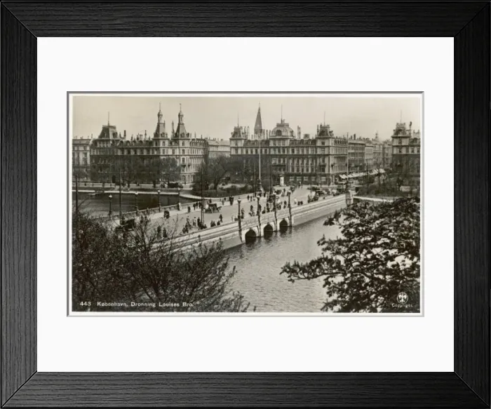 Framed Print : Copenhagen / Bridge 1935 Framed Print : Copenhagen / Bridge 1935