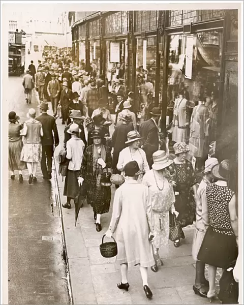 London Shoppers 1928