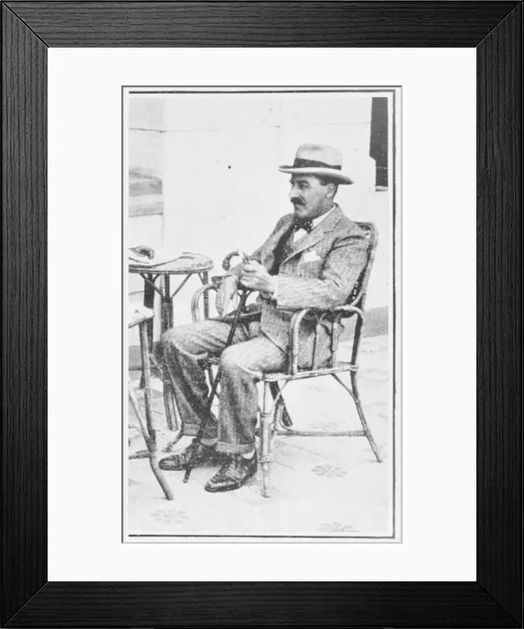 Framed Print : HOWARD CARTER 1873-1939 Framed Print : HOWARD CARTER 1873-1939