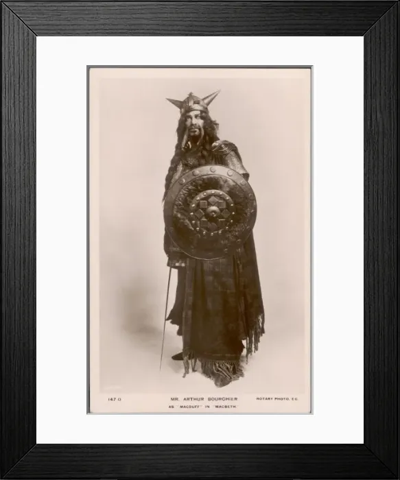 Framed Print : Actor in Role of Macduff Framed Print : Actor in Role of Macduff