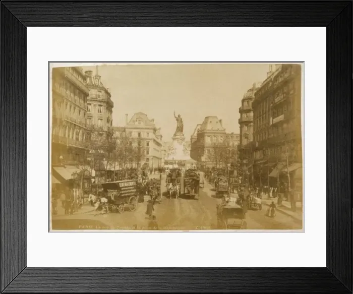 Framed Print : Paris / Place Republique Framed Print : Paris / Place Republique