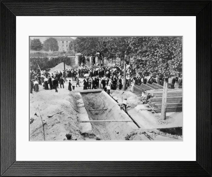 Framed Print : Paris Expects Germans Framed Print : Paris Expects Germans