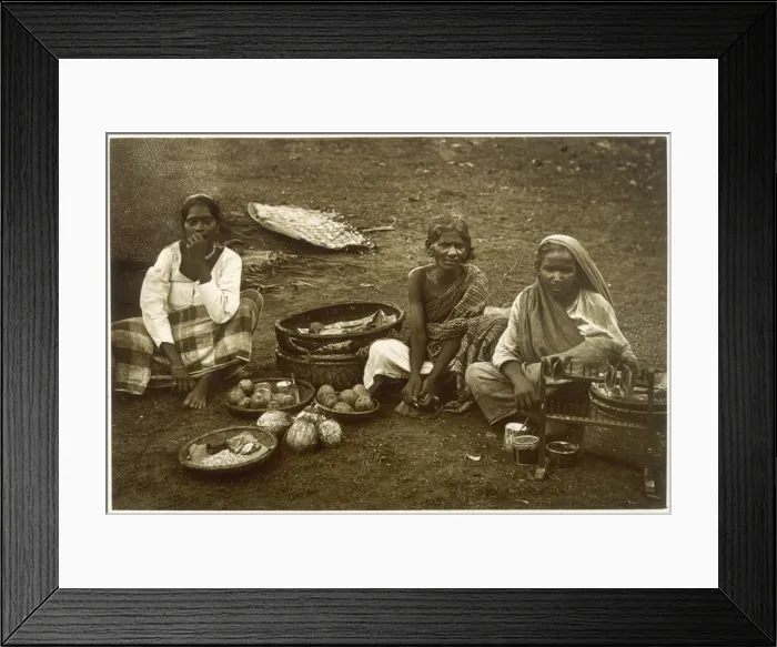 Framed Print : Racial / Sri Lanka / Vendors Framed Print : Racial / Sri Lanka / Vendors