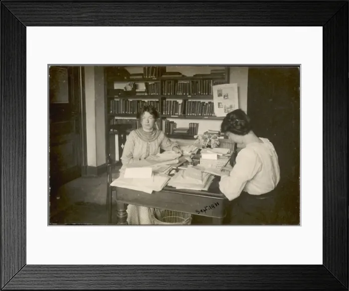 Framed Print : Wspu Offices Framed Print : Wspu Offices